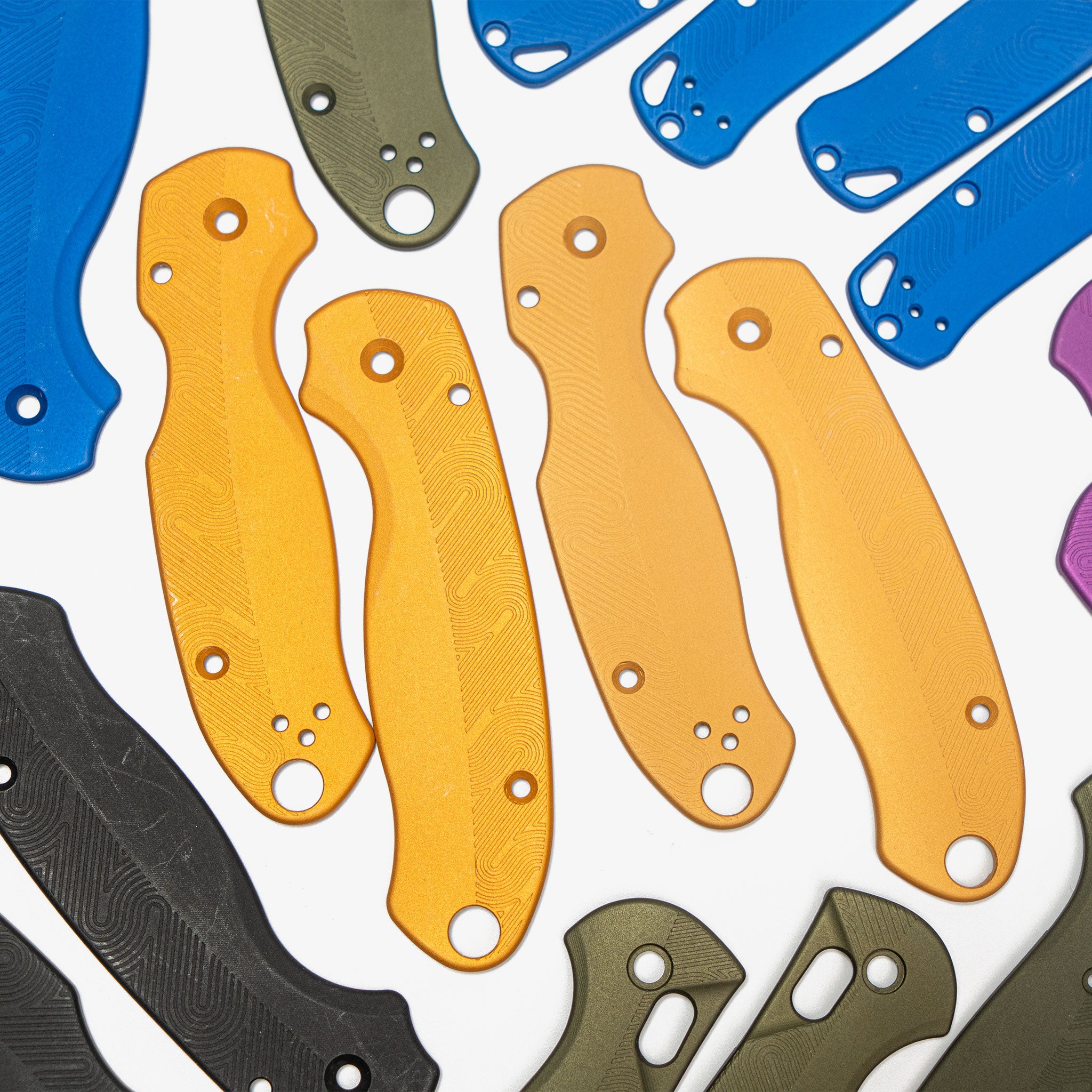 GARAGE SALE - Loop Scales - Aluminum - Spyderco Para 3