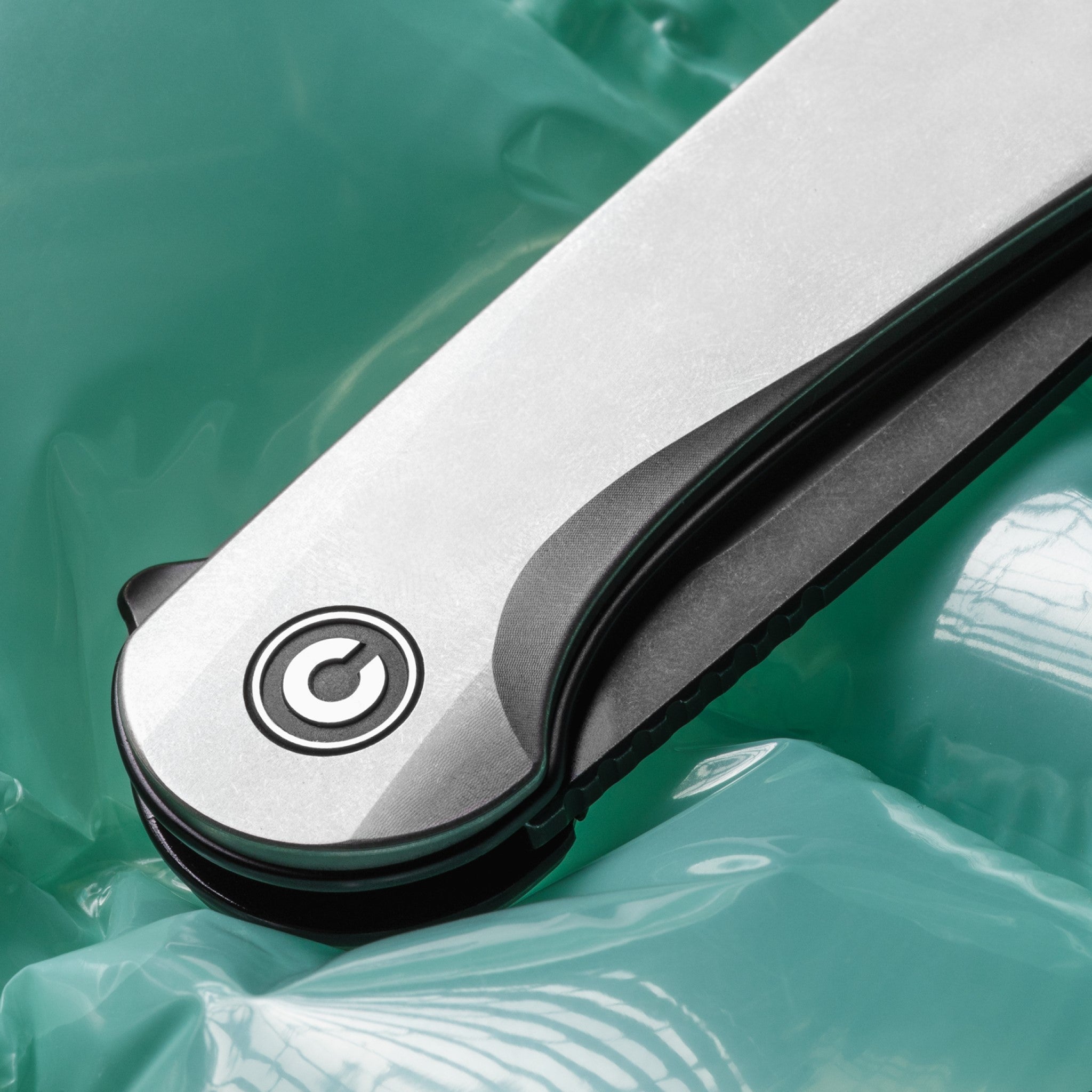 Civivi Elementum Titanium Installed Pivot