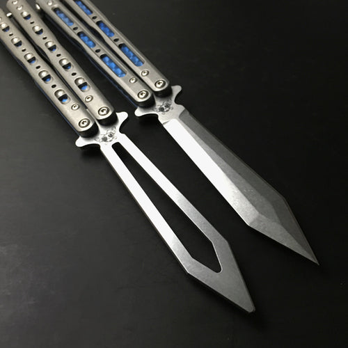 Detail shot of the trainer and live blade installed on the Benchmade 51 knife.